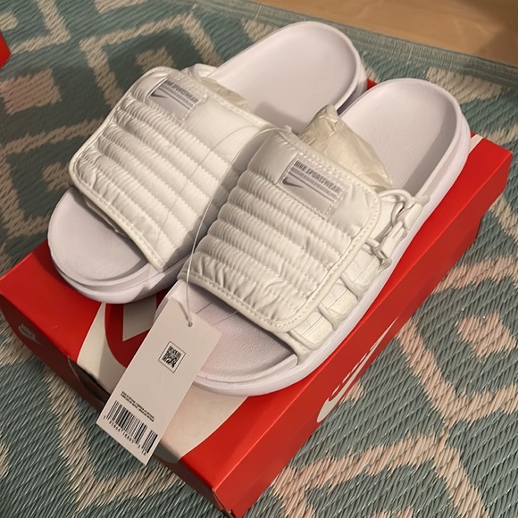 Nike Shoes - NWT womens Nikes asuna slides 2 Na